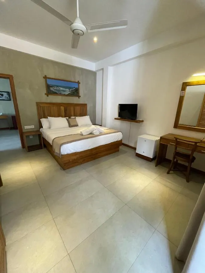 Lotus Lake Residence Kandy Hotel