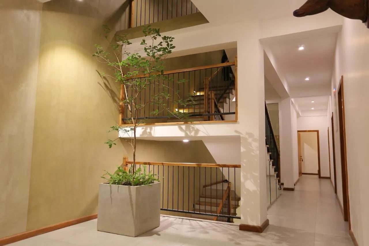 Lotus Lake Residence Kandy Hotel