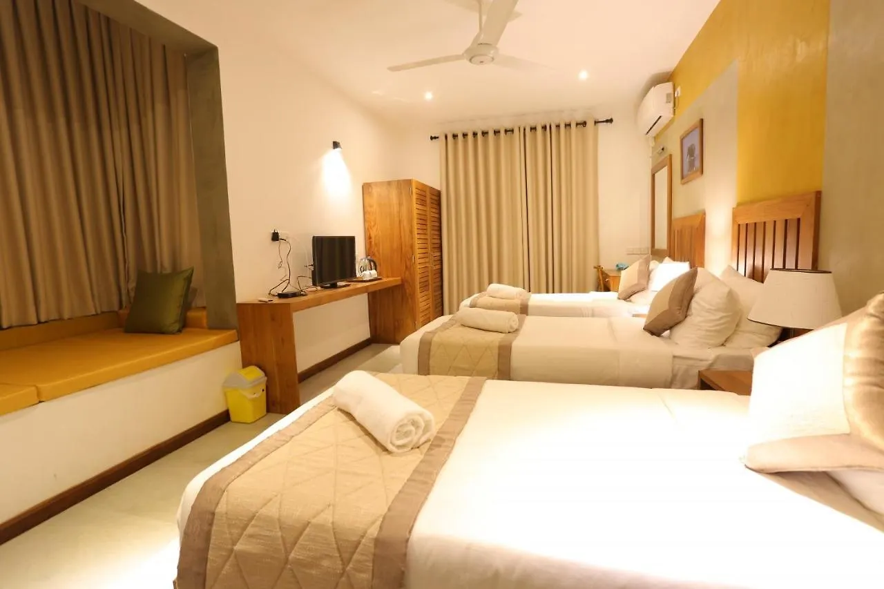 Hotel Lotus Lake Residence Kandy Sri Lanka